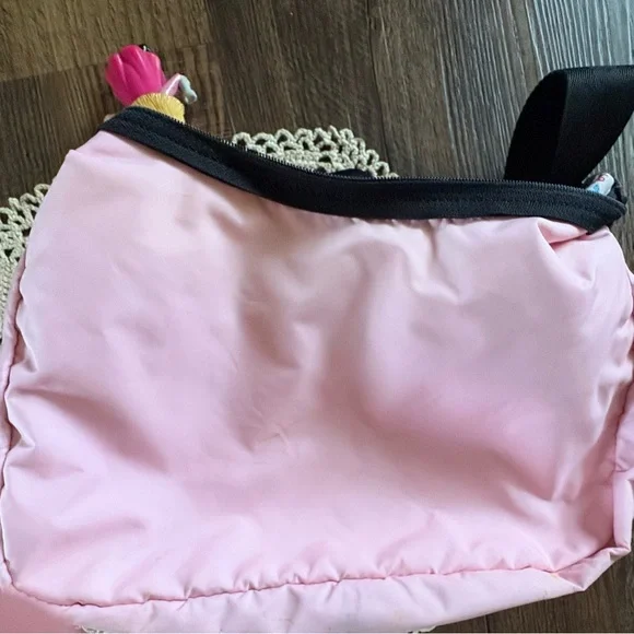 Lesportsac It’s a Small World Classic Hobo Bag w charm VHTF Vintage Disney Parks - Picture 10 of 16